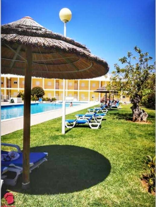 Appartement Penthouse With Sea View & Private Terrace à Guia  Extérieur photo
