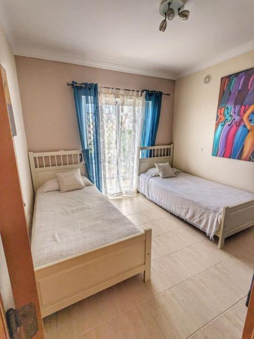 Appartement Penthouse With Sea View & Private Terrace à Guia  Extérieur photo
